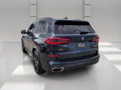 2022 BMW X5 M50i
