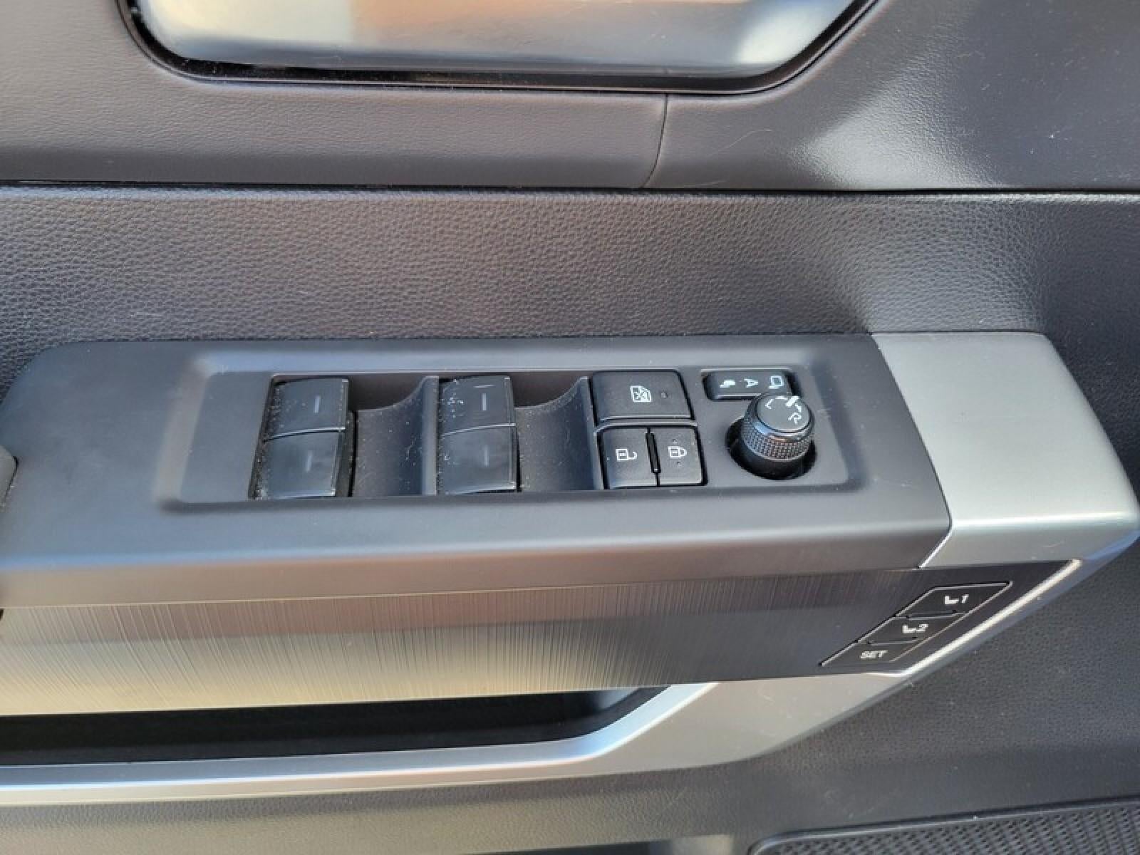 2023 Toyota Sequoia SR5