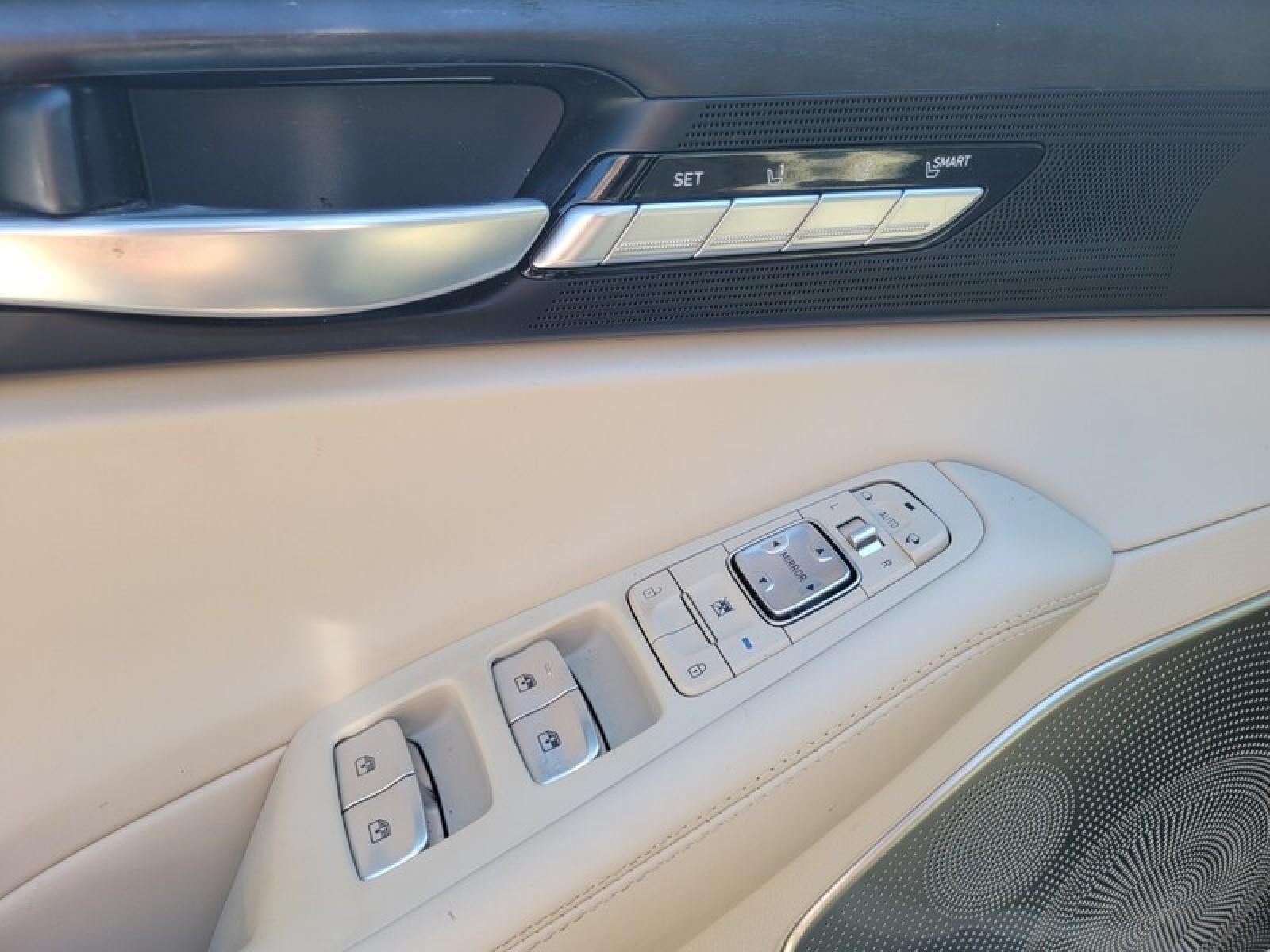 2022 Genesis G90 3.3T Premium
