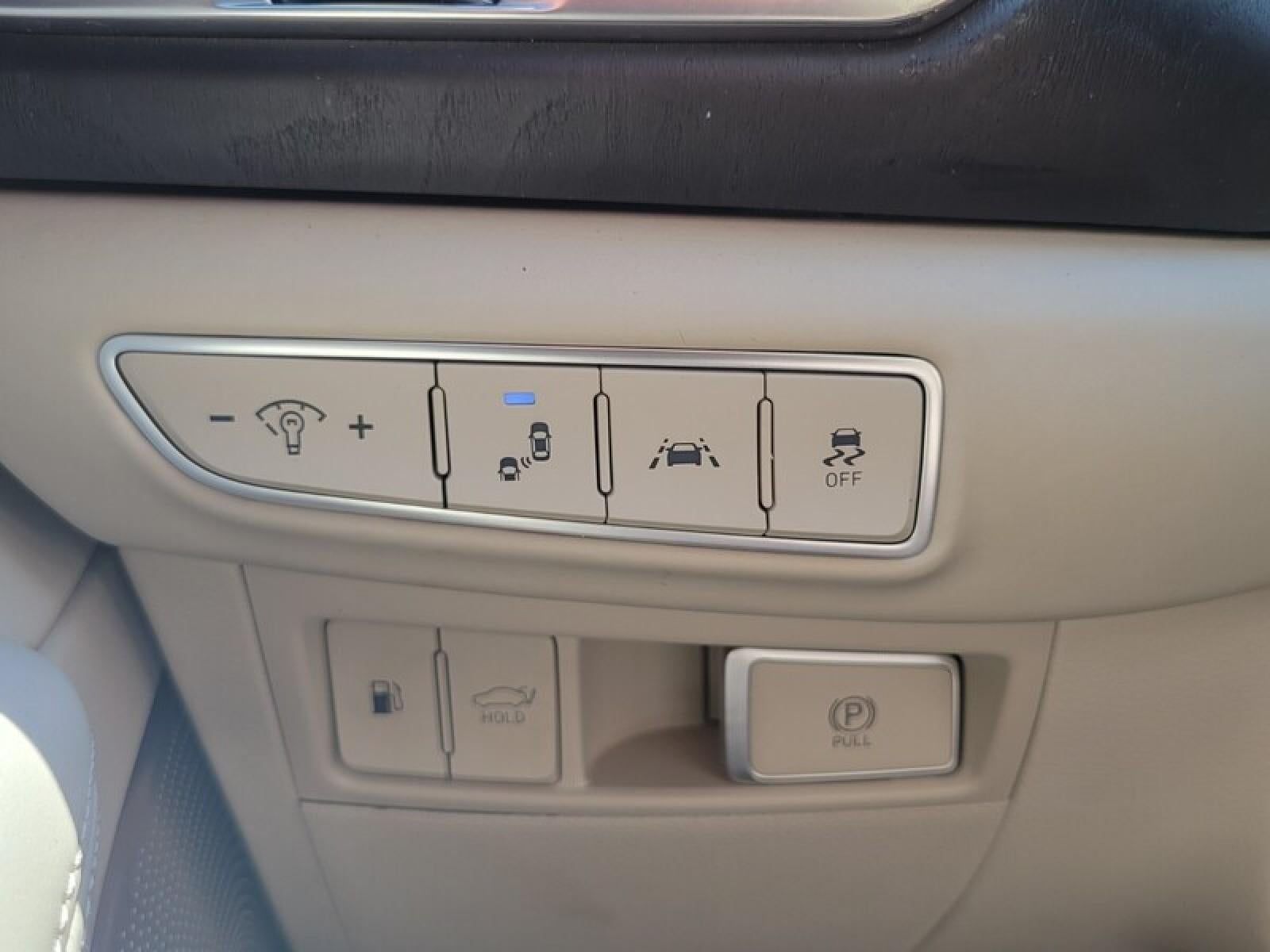 2022 Genesis G90 3.3T Premium