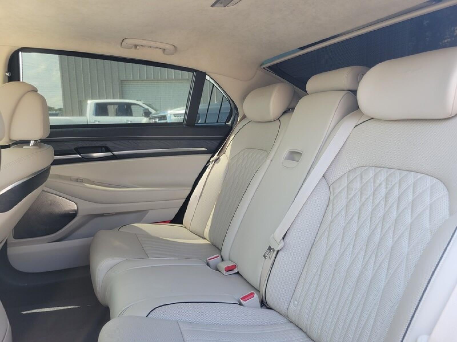 2022 Genesis G90 3.3T Premium