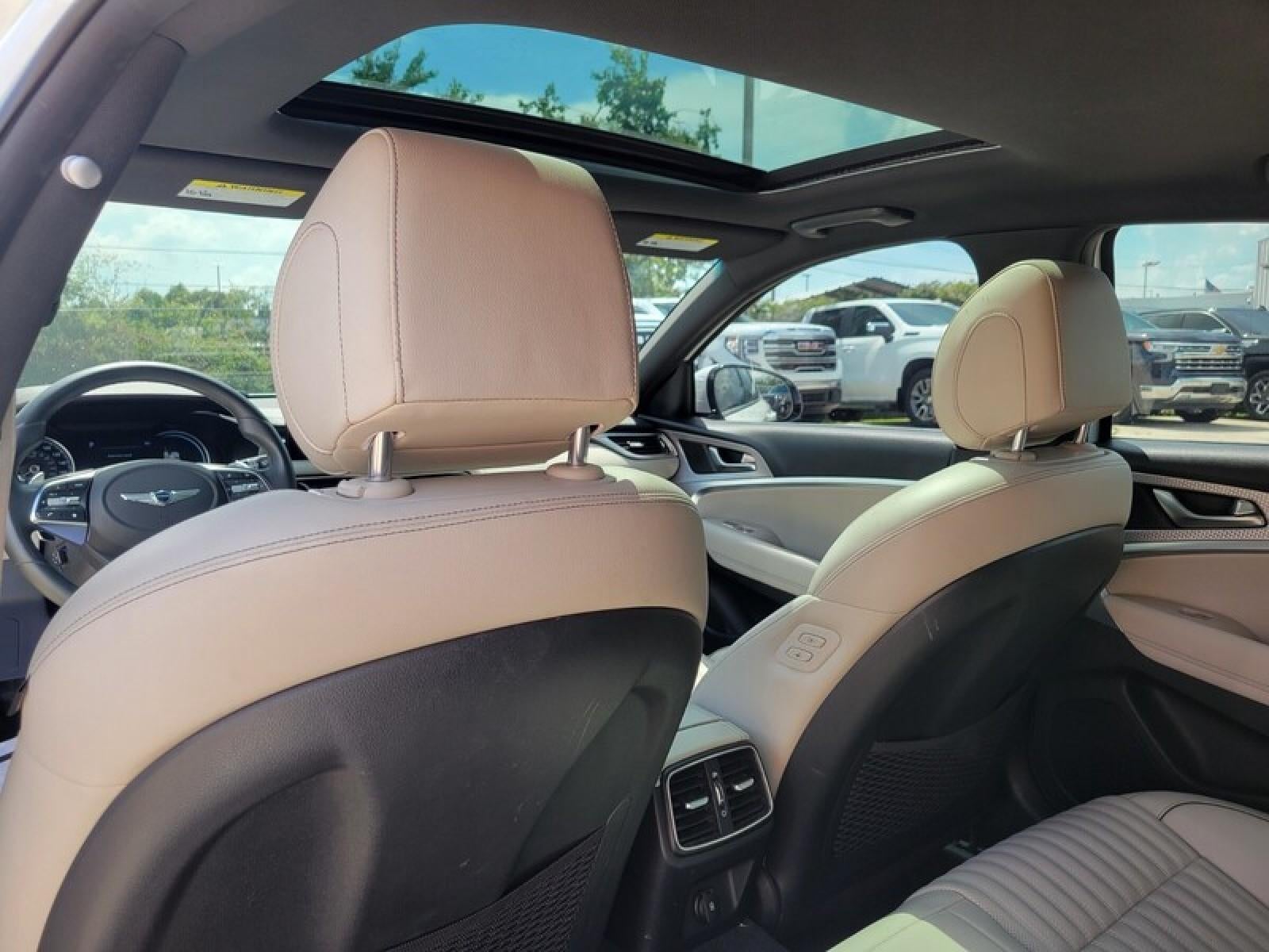 2023 Genesis G70 2.0T
