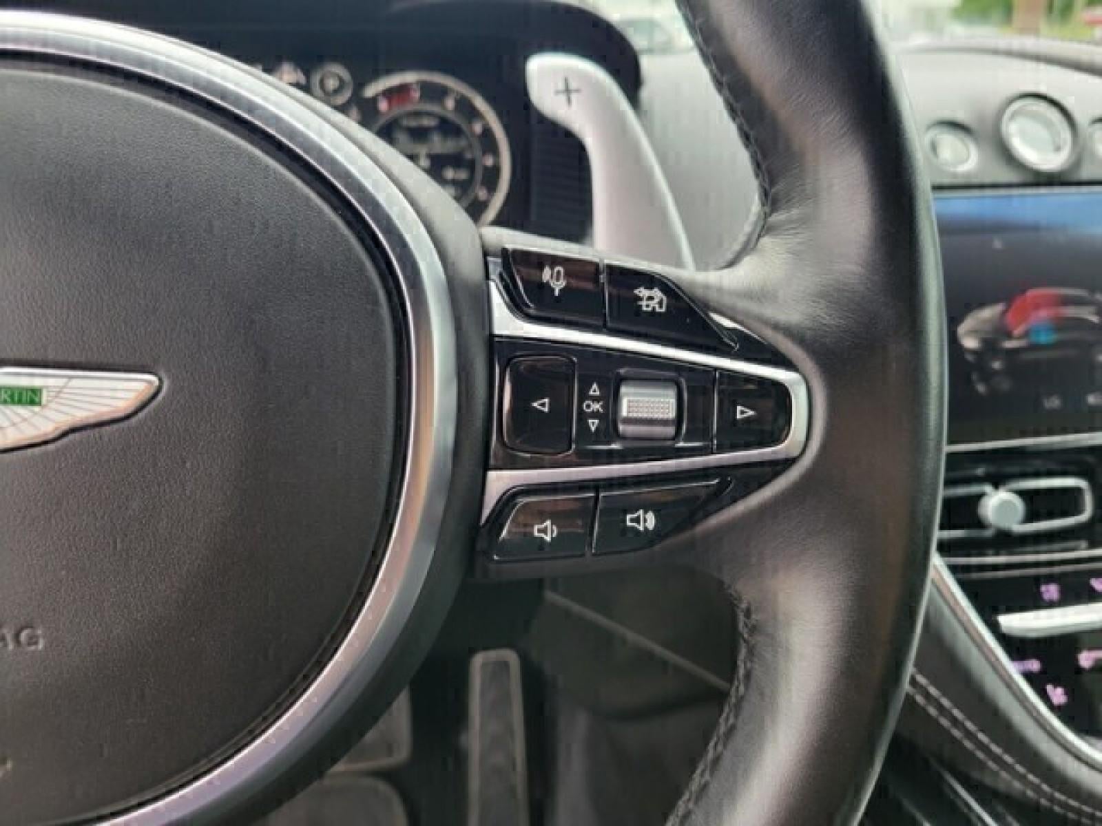 2021 Aston Martin DBX Base