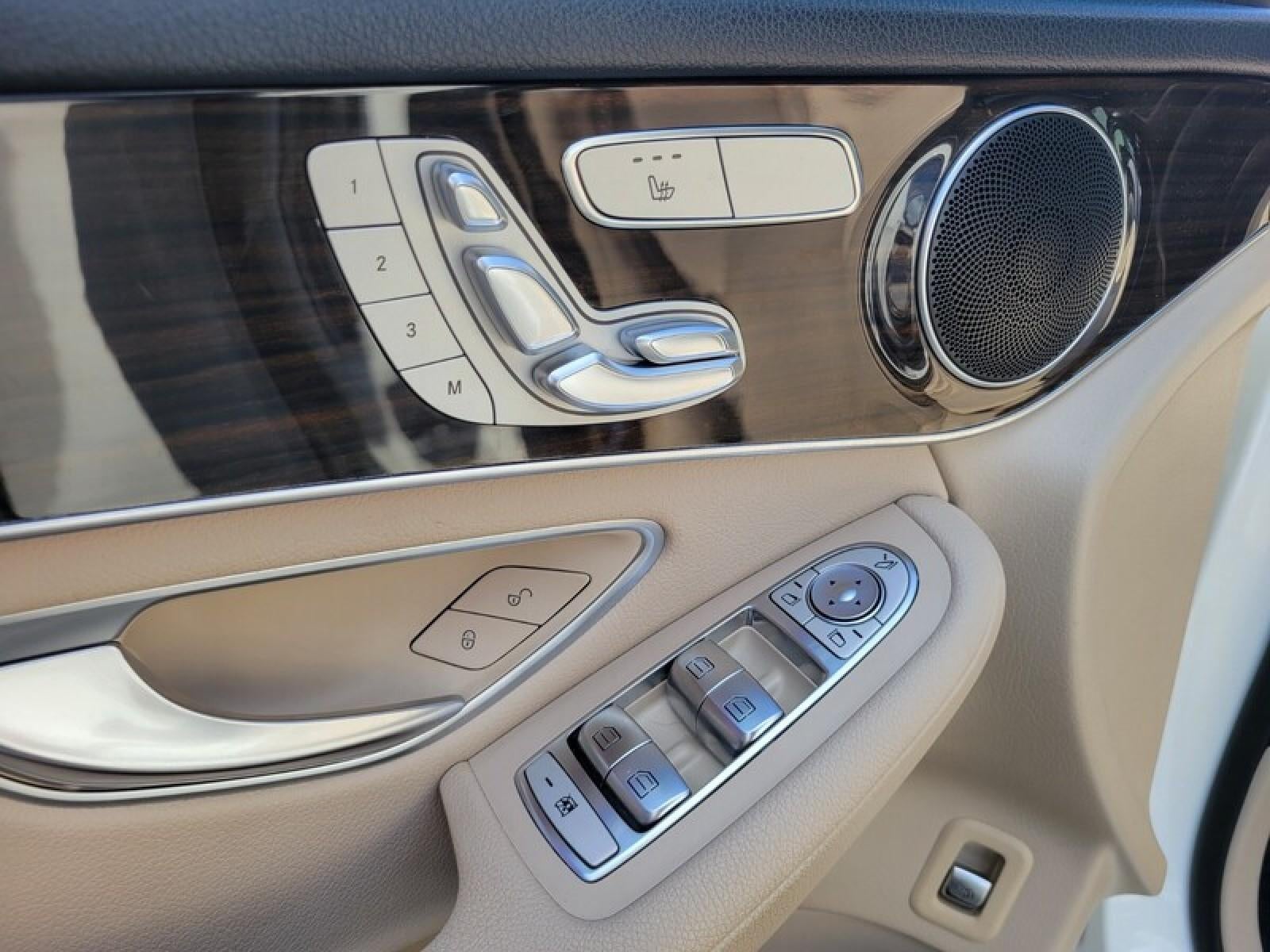 2021 Mercedes-Benz GLC GLC 300