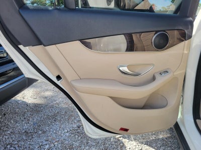 2021 Mercedes-Benz GLC GLC 300