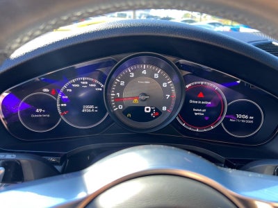 2023 Porsche Cayenne Base