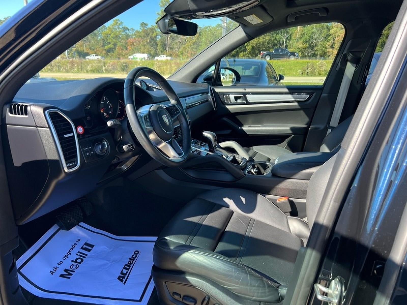 2023 Porsche Cayenne Base