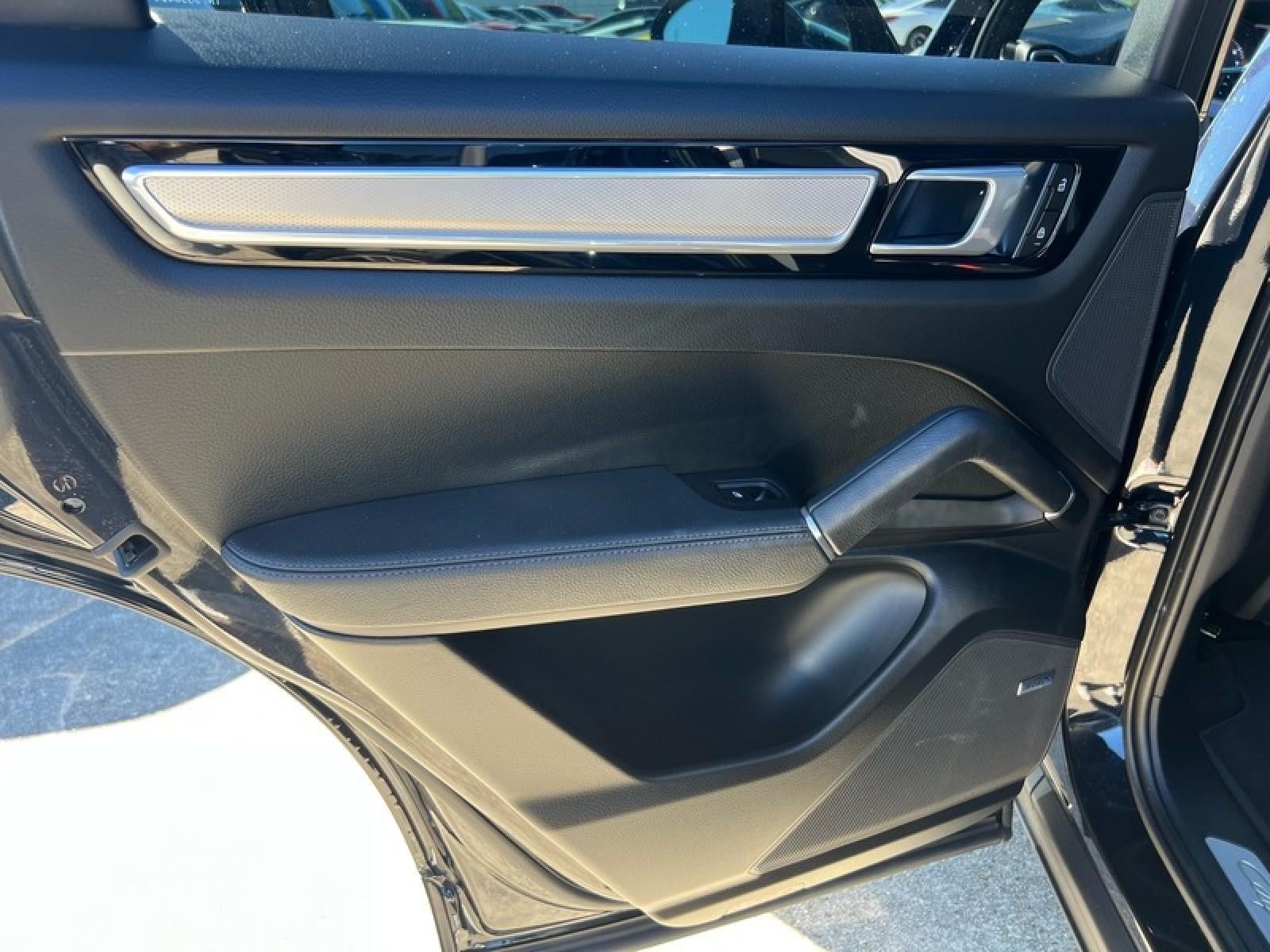 2023 Porsche Cayenne Base