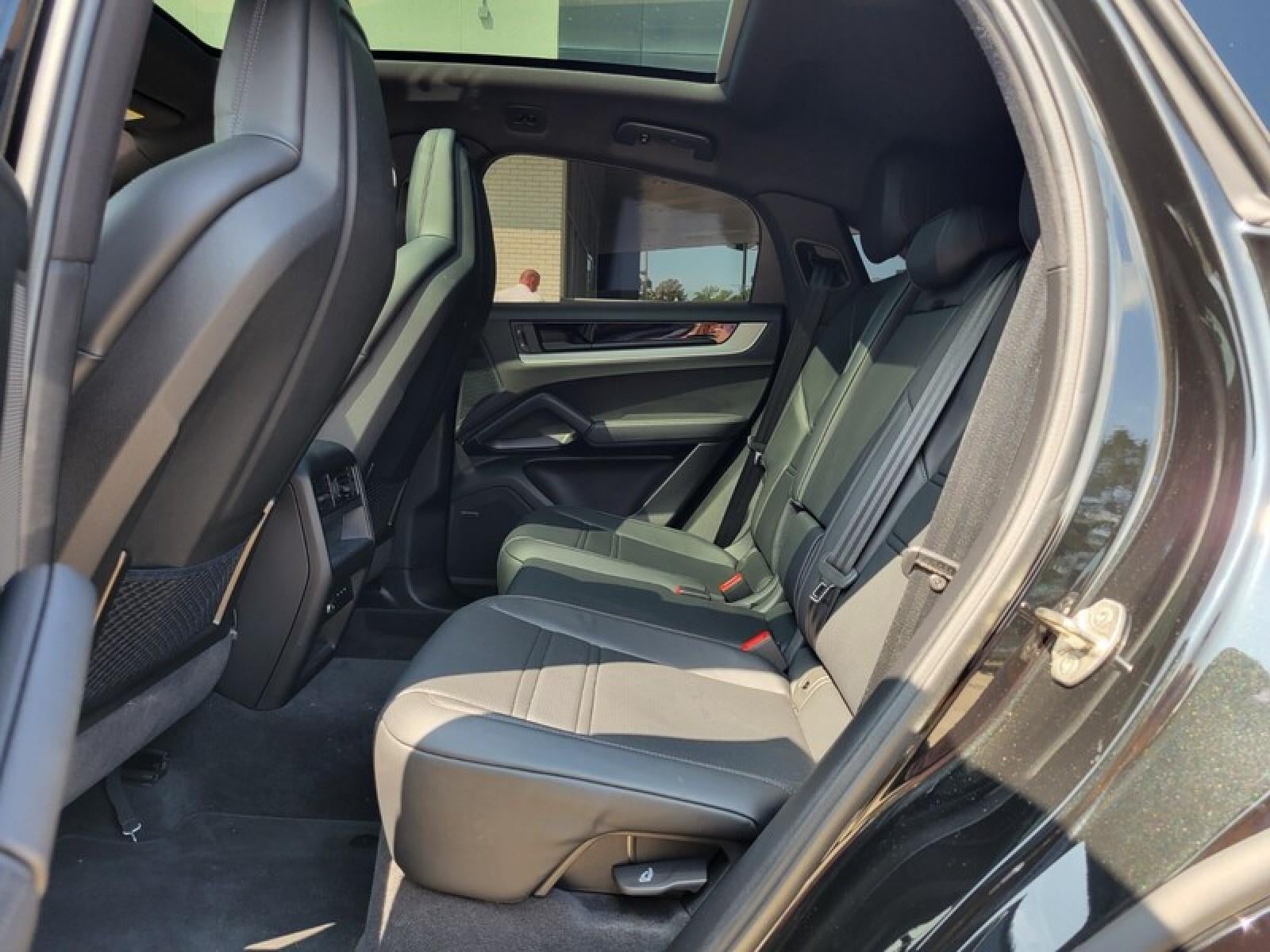 2025 Porsche Cayenne Base