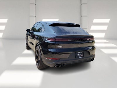 2025 Porsche Cayenne Base